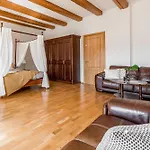 Angel House Vilnius, 32