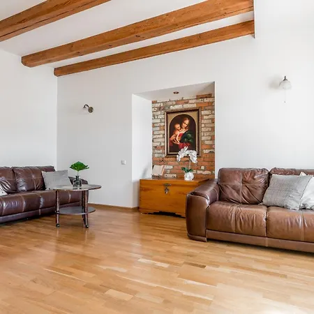 Angel House Vilnius, 32 * Вильнюс